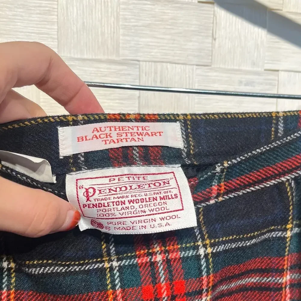 Pendleton Vintage 100% Wool Lennox Red Tartan Plaid Skirt Size 10 P USA Made